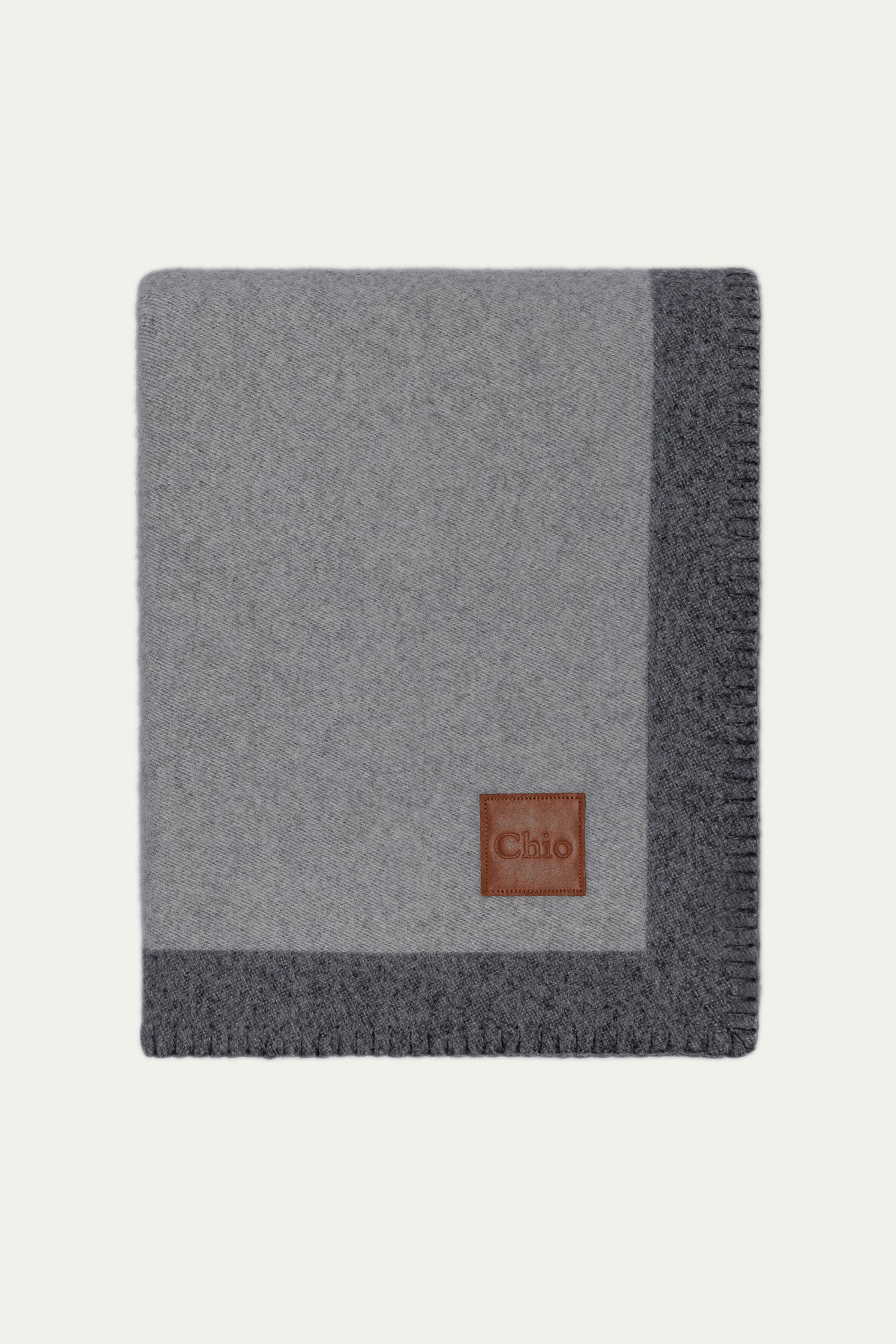 London Throw - Light Gray / Charcoal